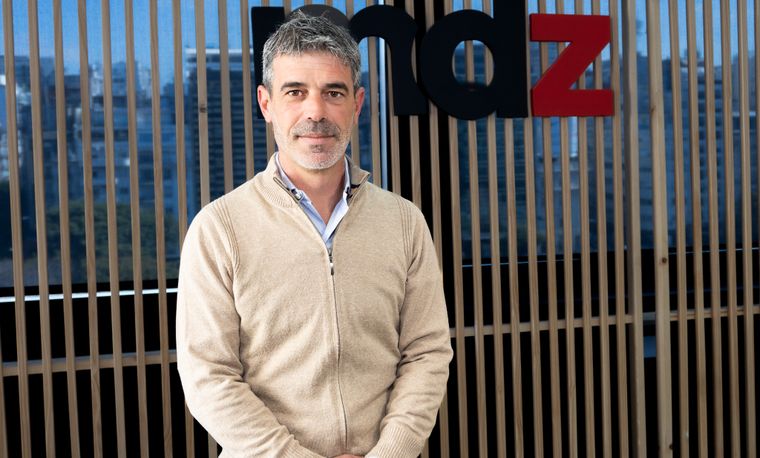 Aníbal Uríos. Aníbal Uríos.