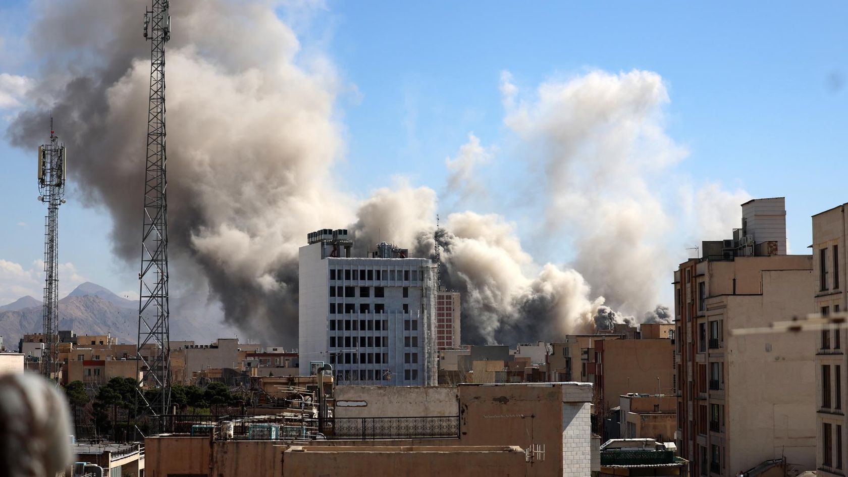 Guerra en Medio Oriente: el segundo día del conflicto comenzó con nuevos ataques y aumenta la tensión regional