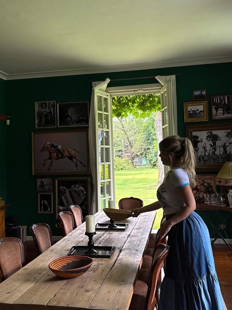 La cocina de estilo retro es uno de los ambientes favoritos de la conductora para las reuniones familiares. La cocina de estilo retro es uno de los ambientes favoritos de la conductora para las reuniones familiares.