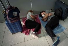 La medida fue anunciada hoy, pero antes del mediodía ya no se podía tramitar el permiso y muchas personas varadas deberán seguir esperando