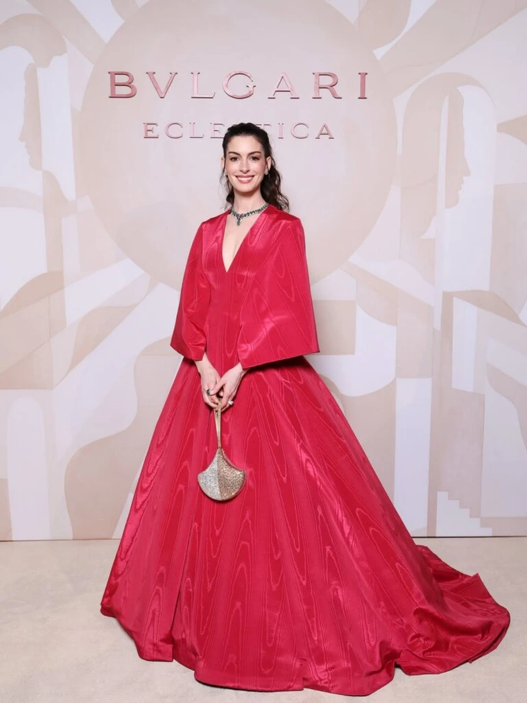 El estilo de Anne Hathaway en la gala Eclettica. El estilo de Anne Hathaway en la gala Eclettica.