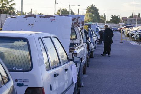 Subasta de autos en Guaymallén. Subasta de autos en Guaymallén.