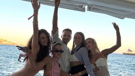 Las imágenes de Emanuele Buttini, acusado por formar parte de la red de prostitución, muestran grandes fiestas y figuras del deporte.