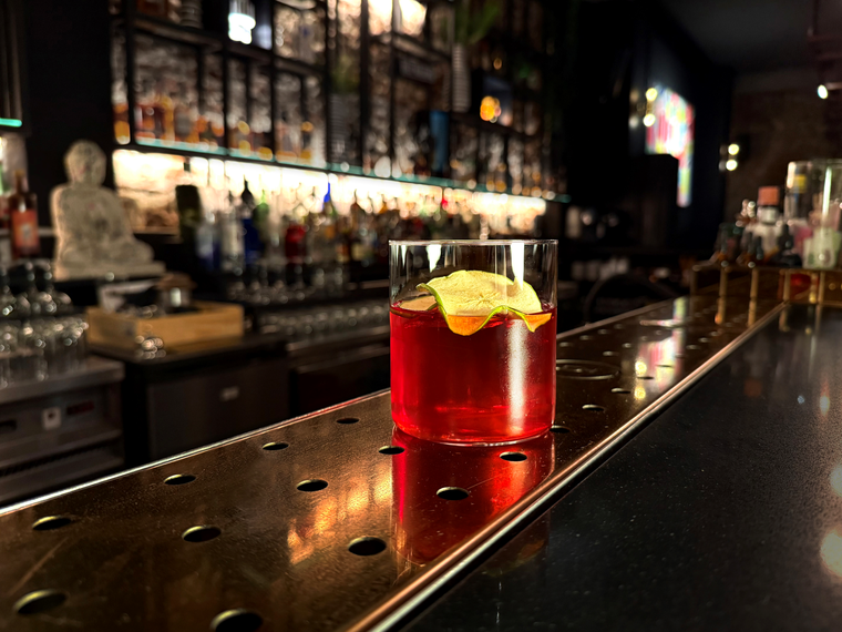 En una era de hiperconexiones, la Negroni Week busca devolvernos a un espacio de conexión real con experiencias auténticas.&nbsp;