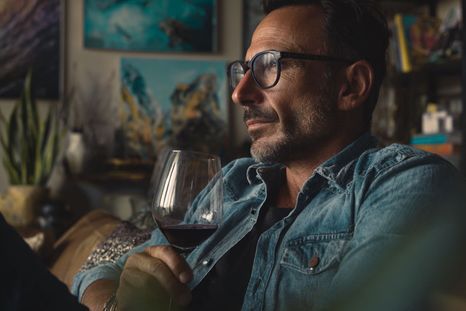 La soledad se padece, pero no se vive, considera Ulises Naranjo, autor de la columna. Imagen IA Midjourney La soledad se padece, pero no se vive, considera Ulises Naranjo, autor de la columna. Imagen IA Midjourney