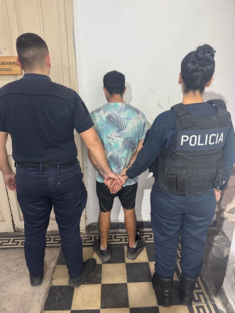 El hombre fue detenido en Maipú. Foto: Prensa Ministerio de Seguridad
