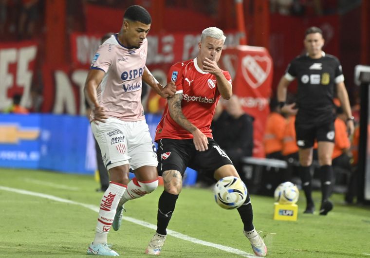 Independiente enfrenta a Unión de Santa Fe en el Libertadores de América.
