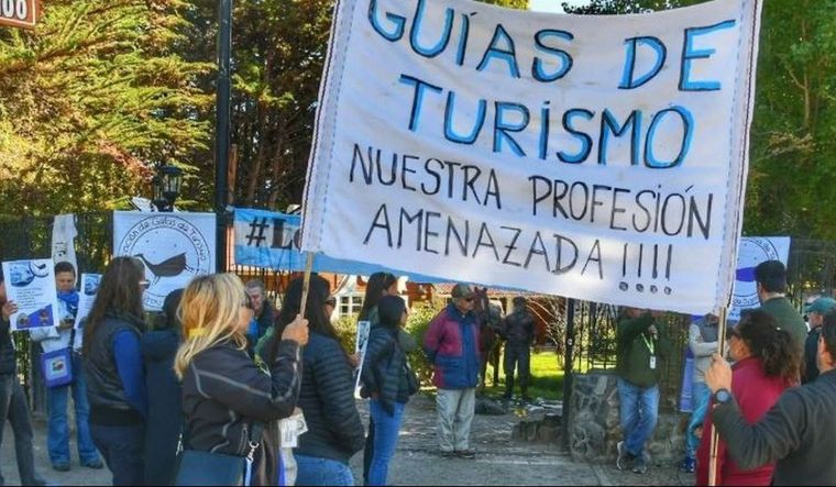 La desregulación de la actividad de los guías de turismo generó la protesta de los trabajadores del sector que se unirán en una marcha federal el próximo viernes. Foto: Ladevi