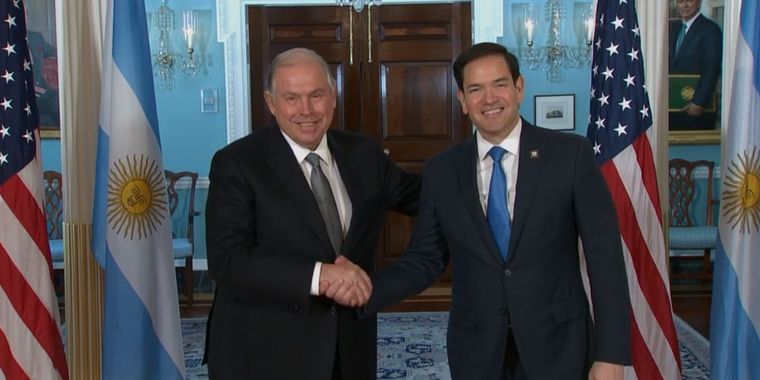 Gerardo Werthein y Marco Rubio en el Departamento de Estado. Foto: Captura del video.