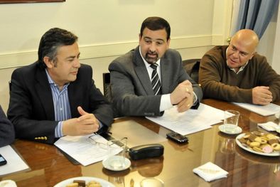 MDZol | La reunión entre los principales referentes del oficialismo y la oposición. Foto: Gentileza Prensa Senado