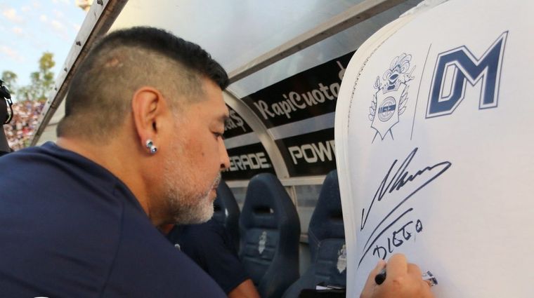El sillón tiene la rúbrica del 10. Prensa GELP Foto: Prensa GELP