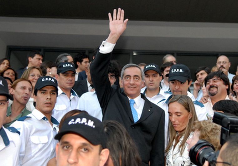 Victor Fayad volvió a la muni bien custodiado. Foto: Nacho Gaffuri / MDZ