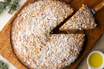 MDZol | Este bizcocho de almendras lo puedes lograr con esta receta