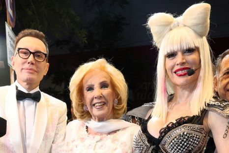 Mirtha junto a Fátima y Marcelo Polino.&nbsp;