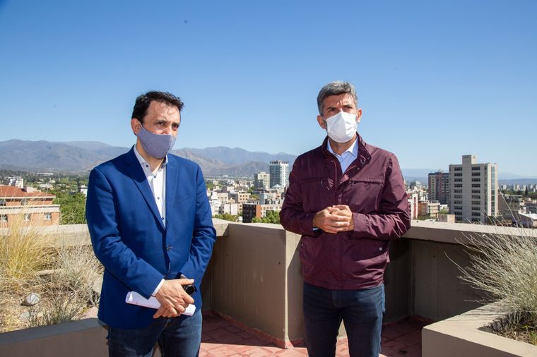 Tadeo García Salazar y Ulpiano Suarez, durante los anuncios. Foto: Prensa Capital