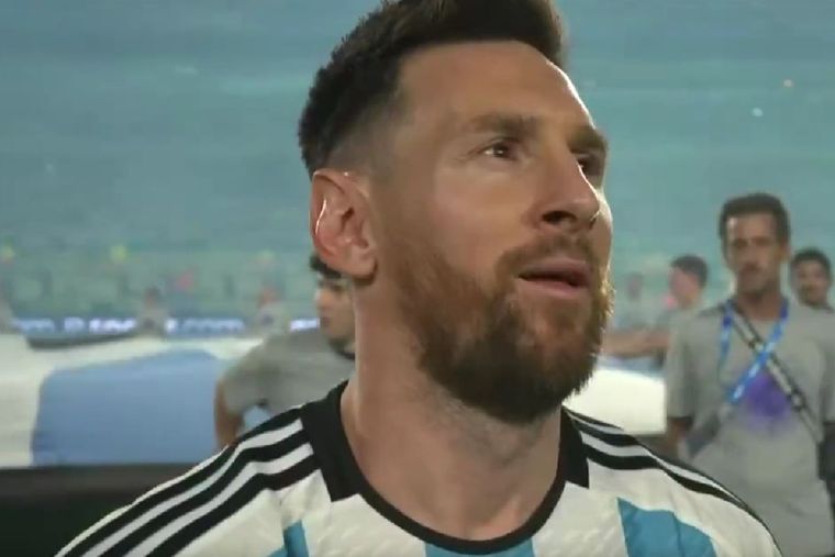 Messi, emocionado hasta las lágrimas por el recibimiento en el Monumental.