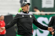 Pedro Troglio, crítico con la práctica de hacer pasillos a los equipos campeones.