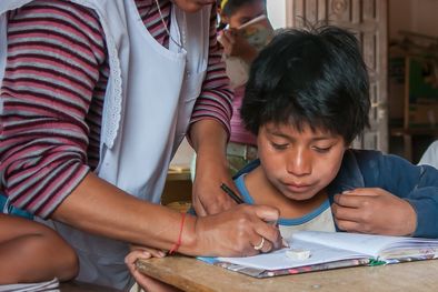 MDZol | maestra chaco Los países de América Latina están en crisis en materia de educación. Foto: Shutterstock