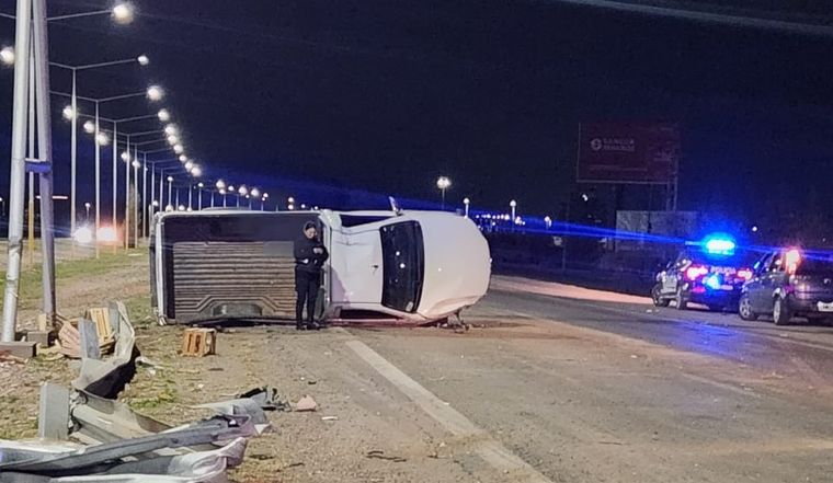 vuelco camioneta lujan alcoholizado 24 agosto