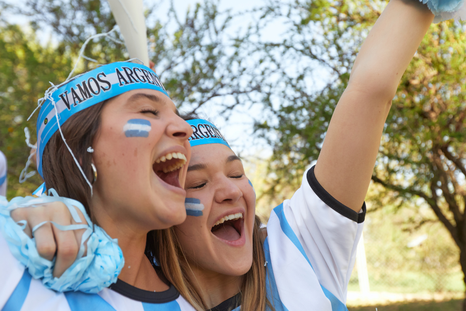 Para la ciencia, el Mundial representa uno de los mayores fenómenos de conexión social y emocional del planeta, capaz de generar felicidad, esperanza y sentido de pertenencia a escala global. Foto: Canva. Para la ciencia, el Mundial representa uno de los mayores fenómenos de conexión social y emocional del planeta, capaz de generar felicidad, esperanza y sentido de pertenencia a escala global. Foto: Canva.