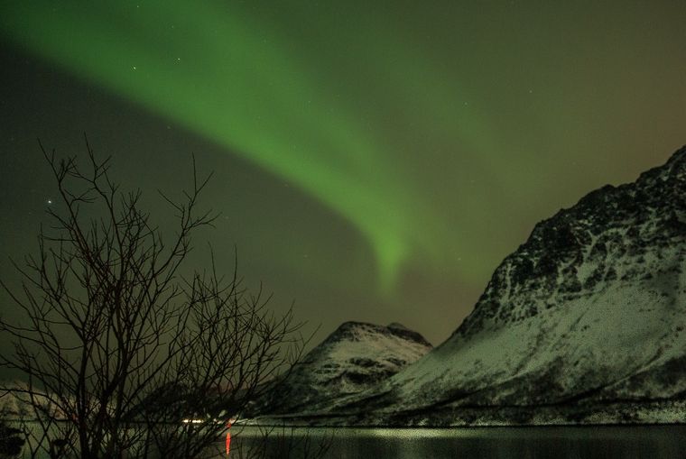 La aurora boreal, en los paìses nórdicos.