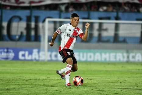 Con Gallardo, Juanfer era capitán y maneja los hilos del mediocampo de River. Con Gallardo, Juanfer era capitán y maneja los hilos del mediocampo de River.