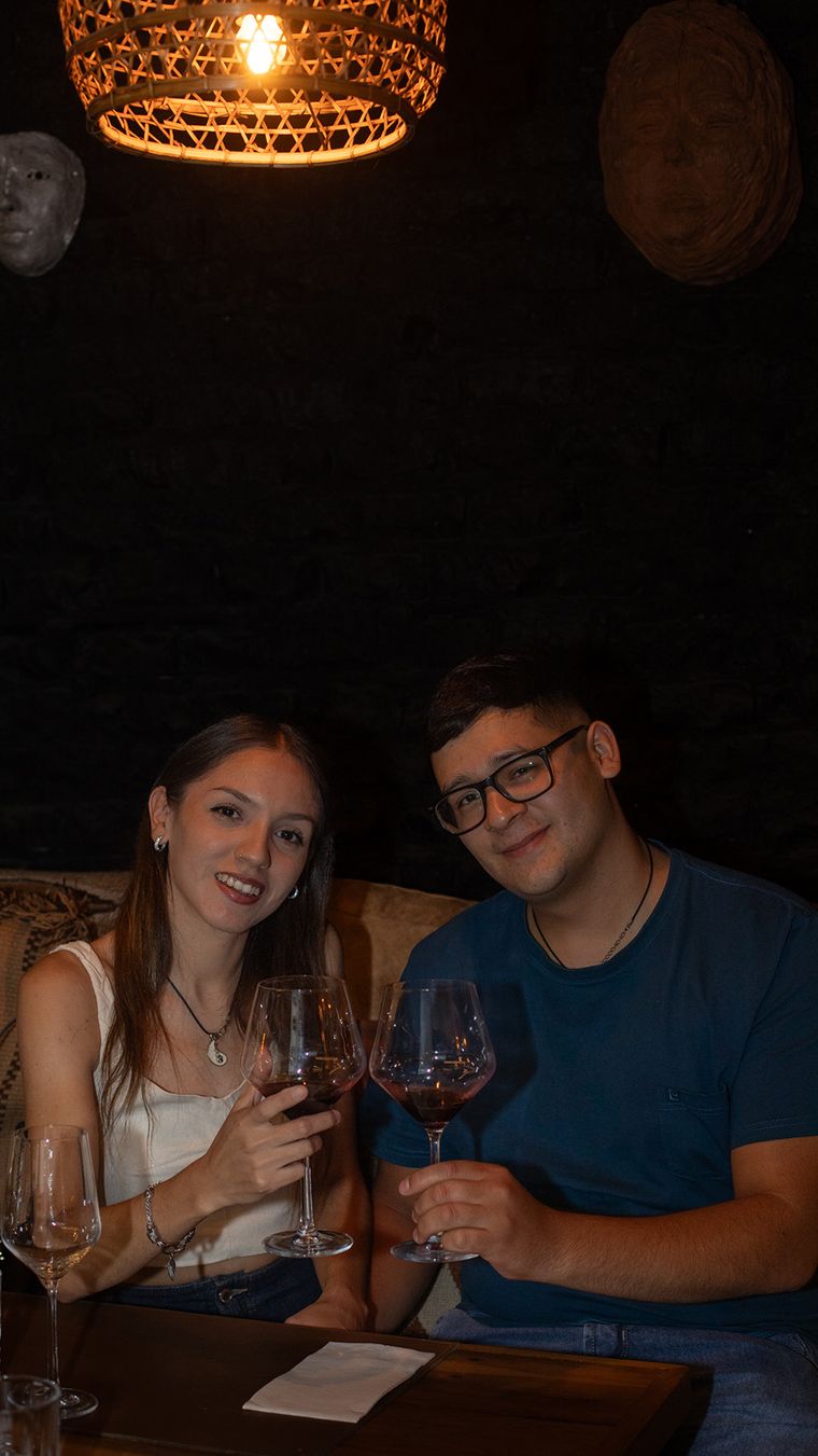 Mauro Osario y Camila Salinas. Mauro Osario y Camila Salinas.