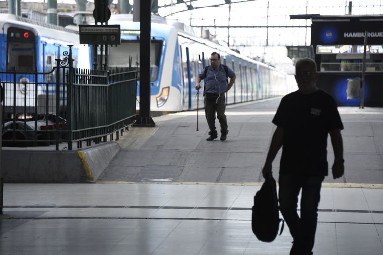 El sindicato La Fraternidad anunció un paro total de trenes en el Área Metropolitana de Buenos Aires para este sábado, en reclamo de una recomposición salarial. Foto: Juan Mateo Aberastain/MDZ