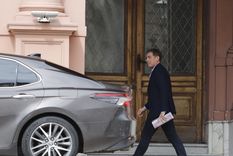 Diego Santilli pasó por la Casa Rosada tras ser encumbrado como primer candidato de La Libertad Avanza en la provincia de Buenos Aires. Diego Santilli pasó por la Casa Rosada tras ser encumbrado como primer candidato de La Libertad Avanza en la provincia de Buenos Aires.