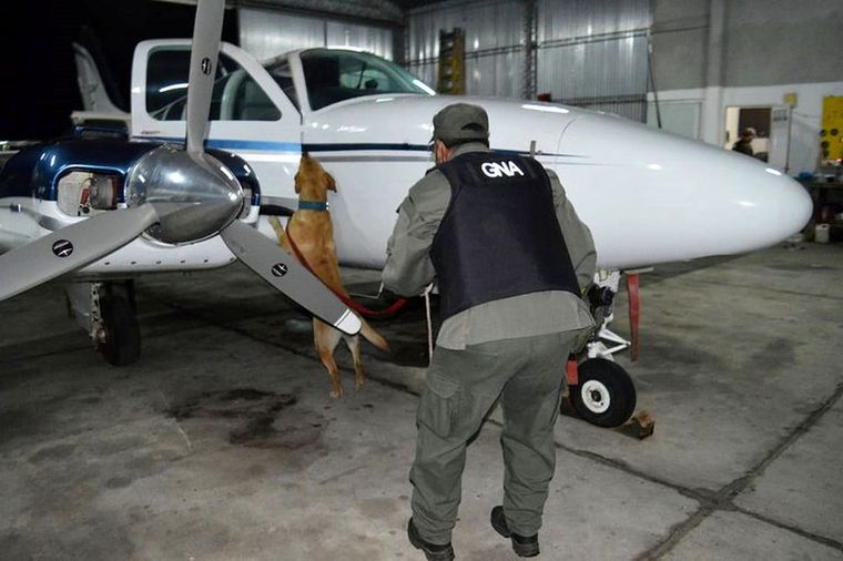 Gendarmería utilizó canes durante el operativo