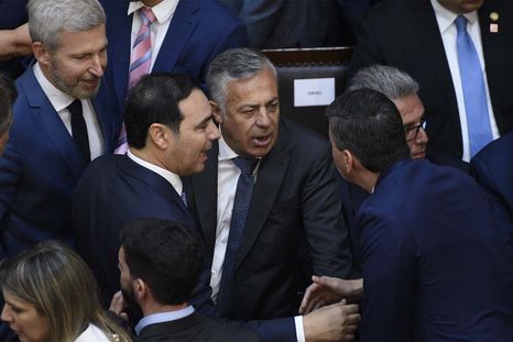 Cornejo y los gobernadores de la extinta coalición de Juntos por el Cambio. Foto: Juan Mateo Aberastain/MDZ Cornejo y los gobernadores de la extinta coalición de Juntos por el Cambio. Foto: Juan Mateo Aberastain/MDZ