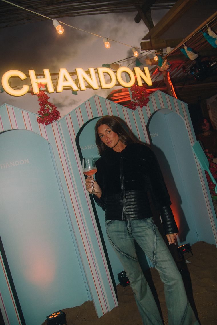 Lola Latorre. Lola Latorre.