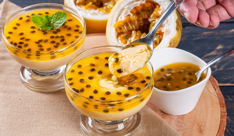 Mousse de maracuyá cremoso y ligero para sorprender Foto: Shutterstock