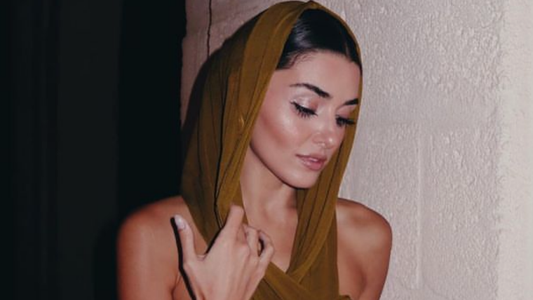 Hande Erçel Belleza única. Foto: Fuente: imagen - Instagram @handemiyy