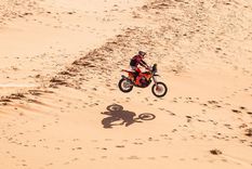Luciano Benavides enfrentó una de las etapas más complejas del Dakar y perdió el primer puesto en la general.