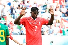 Breel Embolo El delantero de Suiza le anotó a Camerún, el país en el que nació.