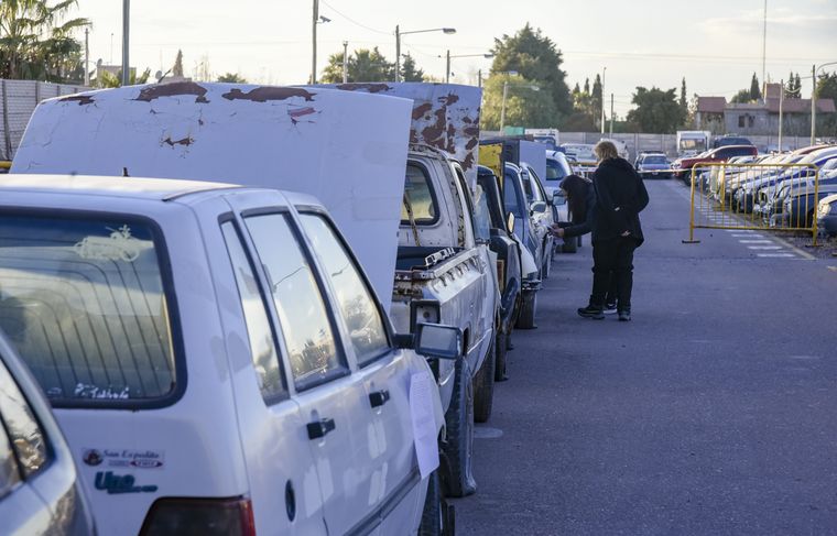 Subasta de autos en Guaymallén.