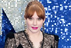 Foto: https://www.infobae.com/america/entretenimiento/2020/01/23/bryce-dallas-howard-sigue-los-pasos-de-su-padre-y-se-pone-detras-de-camara-en-un-documental-que-busca-reivindicar-la-paternidad/