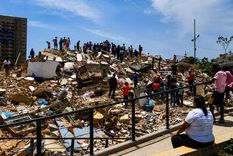 A 11 días de los terremotos, caen las chances de hallar más sobrevivientes y crece el número de desplazados