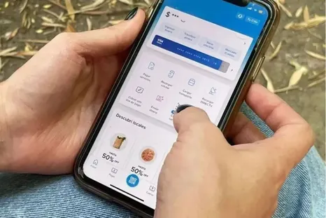 La compra de dólares desde billeteras virtuales creció mucho en los últimos tiempos y es una tendencia que llegó para quedarse. La compra de dólares desde billeteras virtuales creció mucho en los últimos tiempos y es una tendencia que llegó para quedarse.