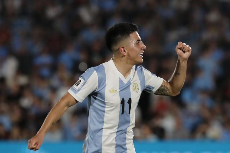 Thiago Almada viene de romperla con la Selección argentina en la última doble fecha de las Eliminatorias.