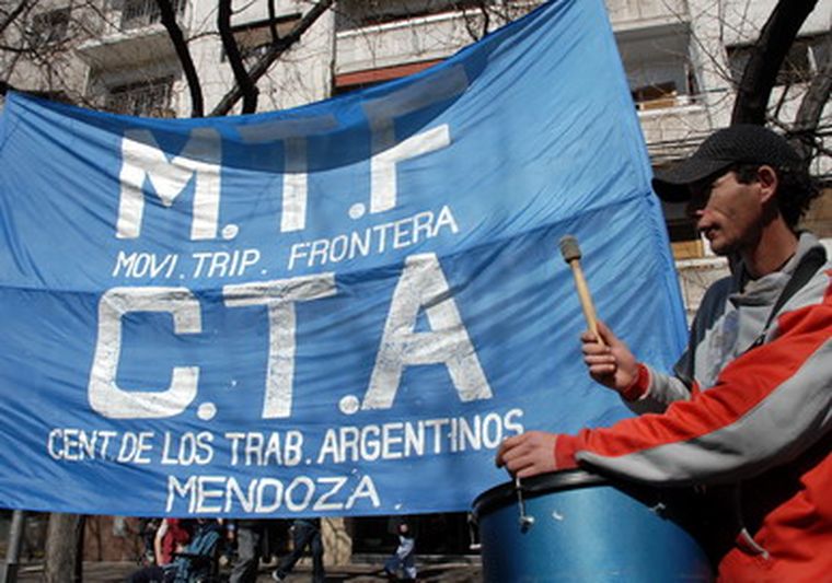 La semana que viene habrá paro total de docentes en toda la provincia. Foto: Nacho Gaffuri / MDZ
