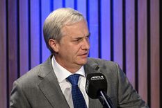 José Antonio Kast partió temprano rumbo a Buenos Aires para su primera visita internacional como presidente electo.