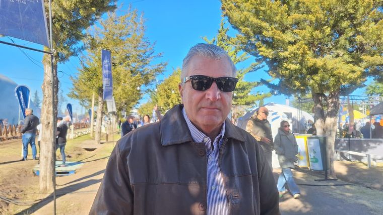 El administrador general de Vialidad Provincial, Osvaldo Romagnoli, dice presente. El administrador general de Vialidad Provincial, Osvaldo Romagnoli, dice presente.