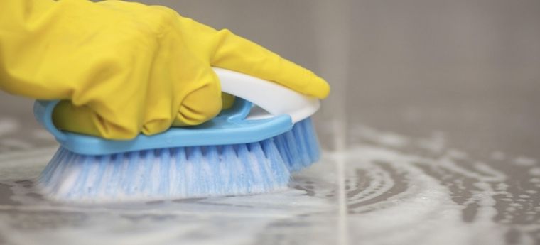 Infalible truco de limpieza para dejar los pisos relucientes Foto: Shutterstock Infalible truco de limpieza para dejar los pisos relucientes Foto: Shutterstock