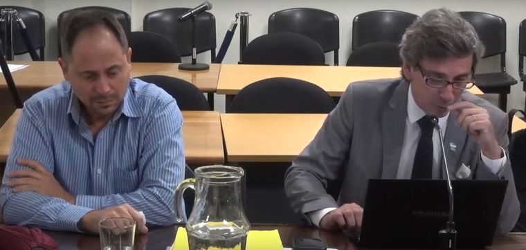 Pleito Verdenelli (izquierda) fue condenado a tres años de prisión en suspenso. A la derecha, su abogado, Eduardo de Oro.