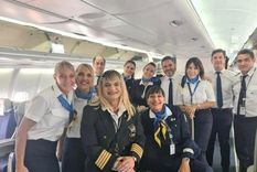 En un hecho histórico, Traniela Carle Campolieto se convirtió en la primera pilota trans de la aviación argentina. Foto: Facebook Traniela Carle Campolieto