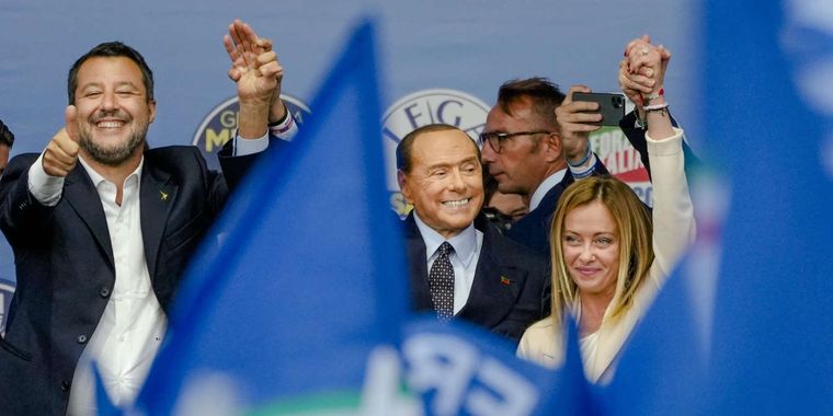 La derecha italiana festeja. Foto: LeMonde.