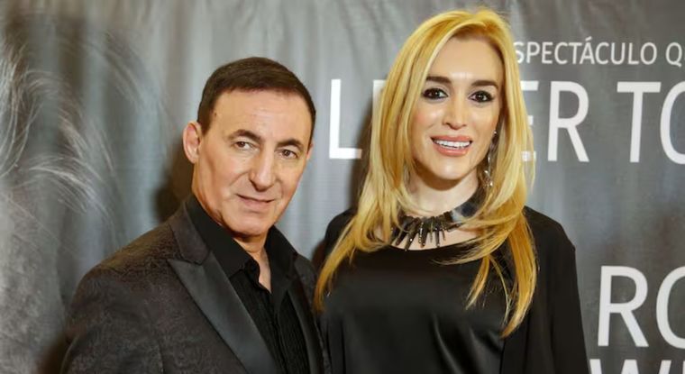 El productor teatral no dudó en responder todo sobre su angustiosa relación con la imitadora.