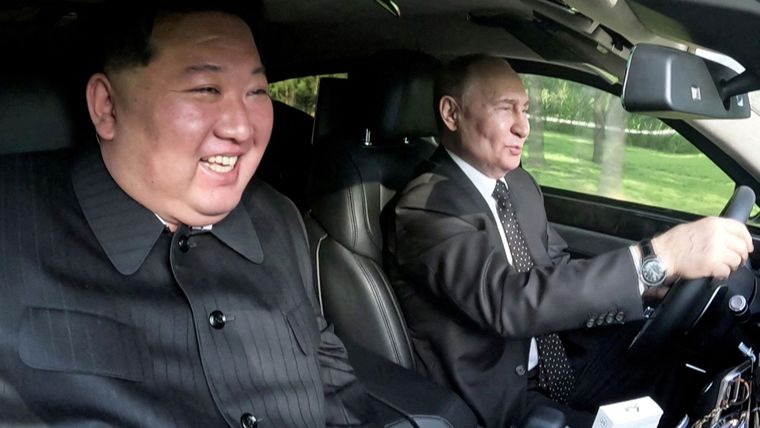 Las demostraciones públicas de amistad, como la que se ve aquí entre Kim Jong-un y Vladimir Putin, son poderosos recordatorios de las alianzas.